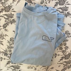 Vineyard Vines T shirt